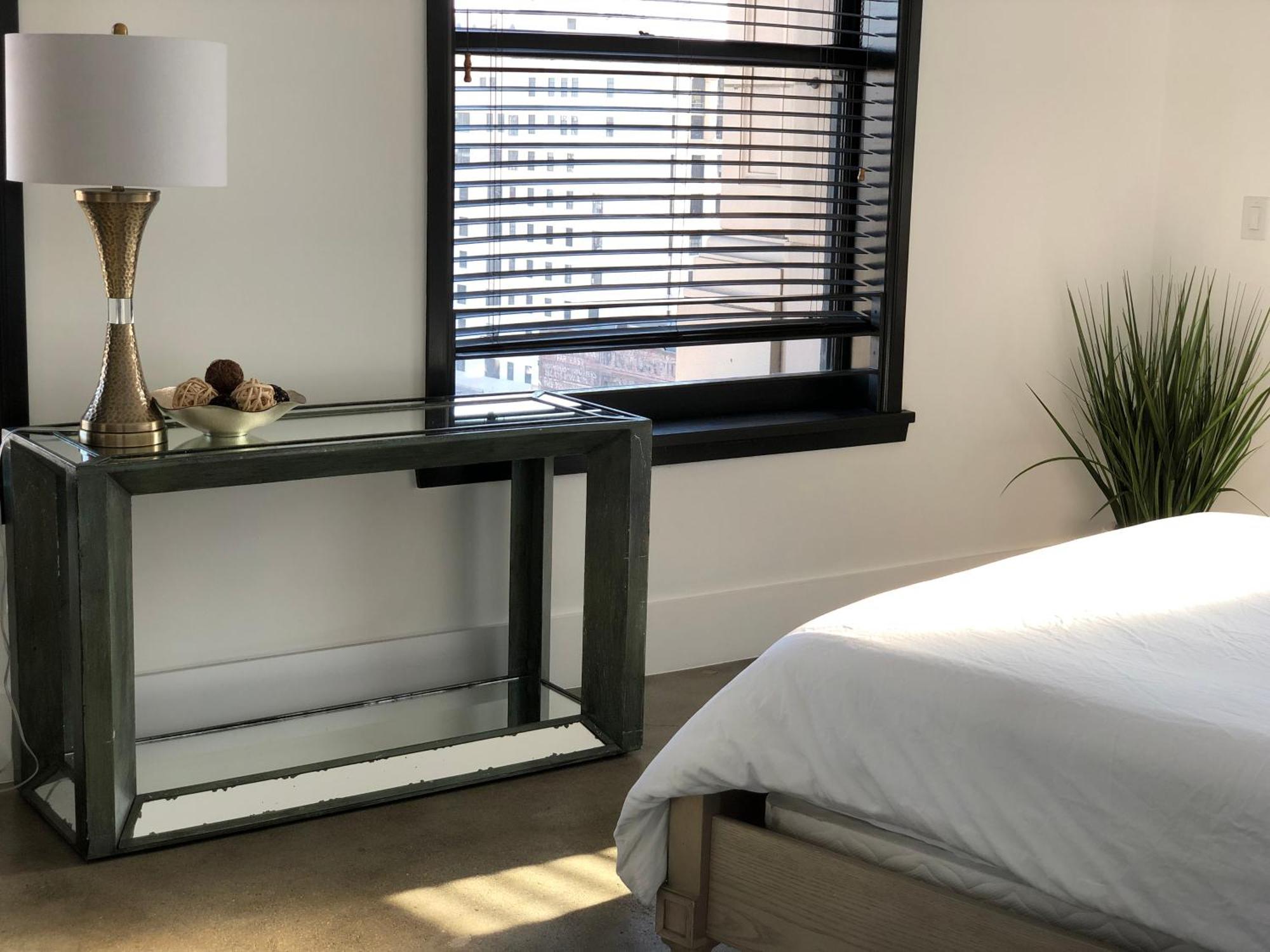 Fashion Loft 2 Bedroom Downtown